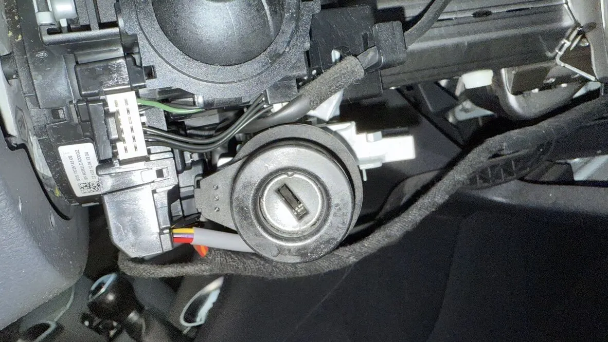 Ignition barrel repair by Auto Access mobile auto locksmith in Durham and the North East